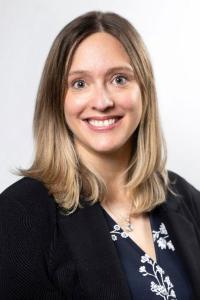 Amanda C Esteves, MD Profile Headshot
